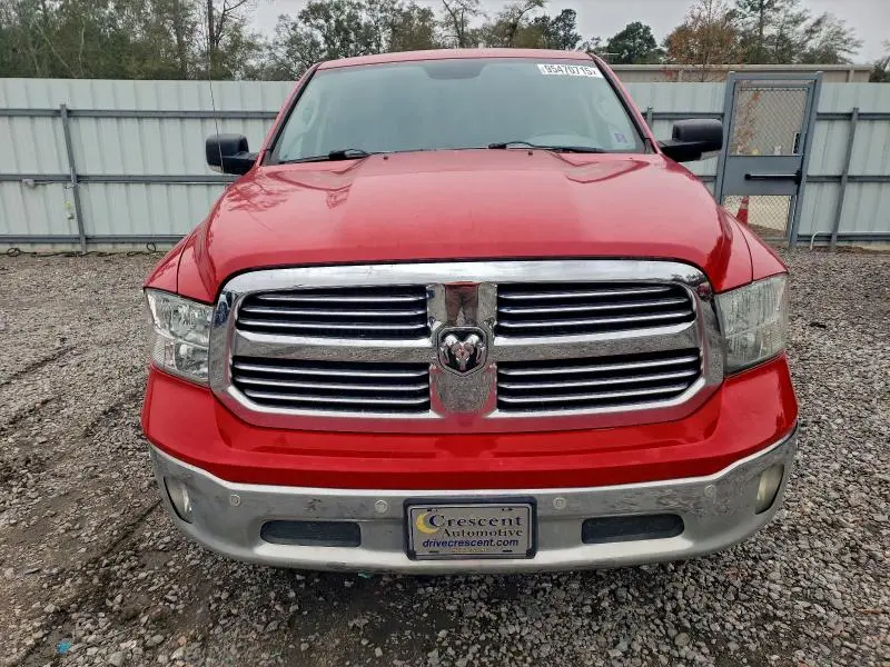 2015 RAM 1500 SLT  
