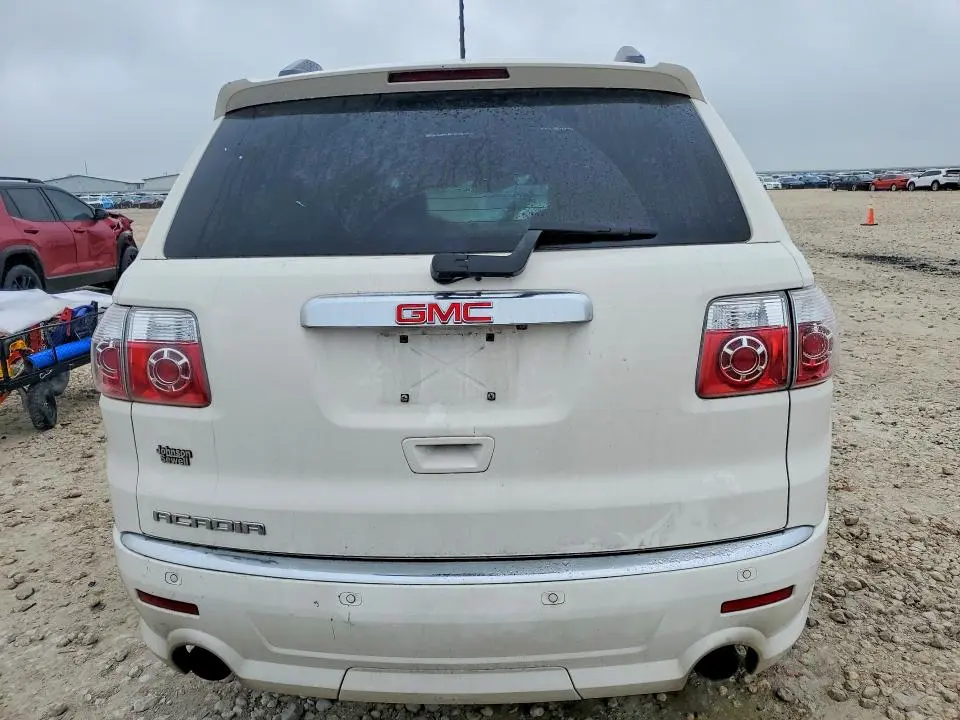 2011 GMC ACADIA DENALI  