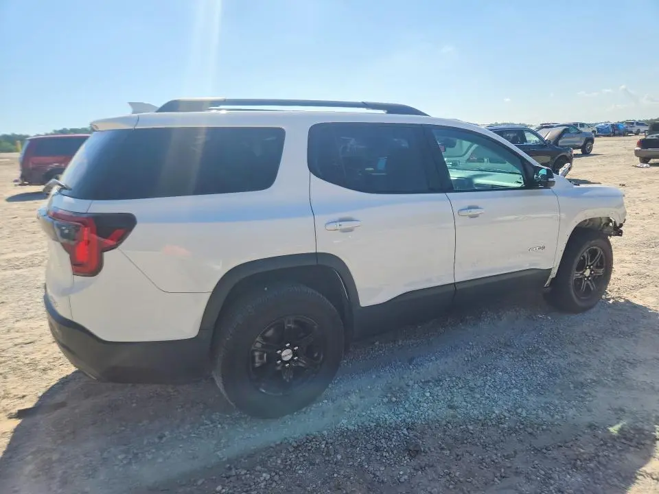 2020 GMC ACADIA AT4  