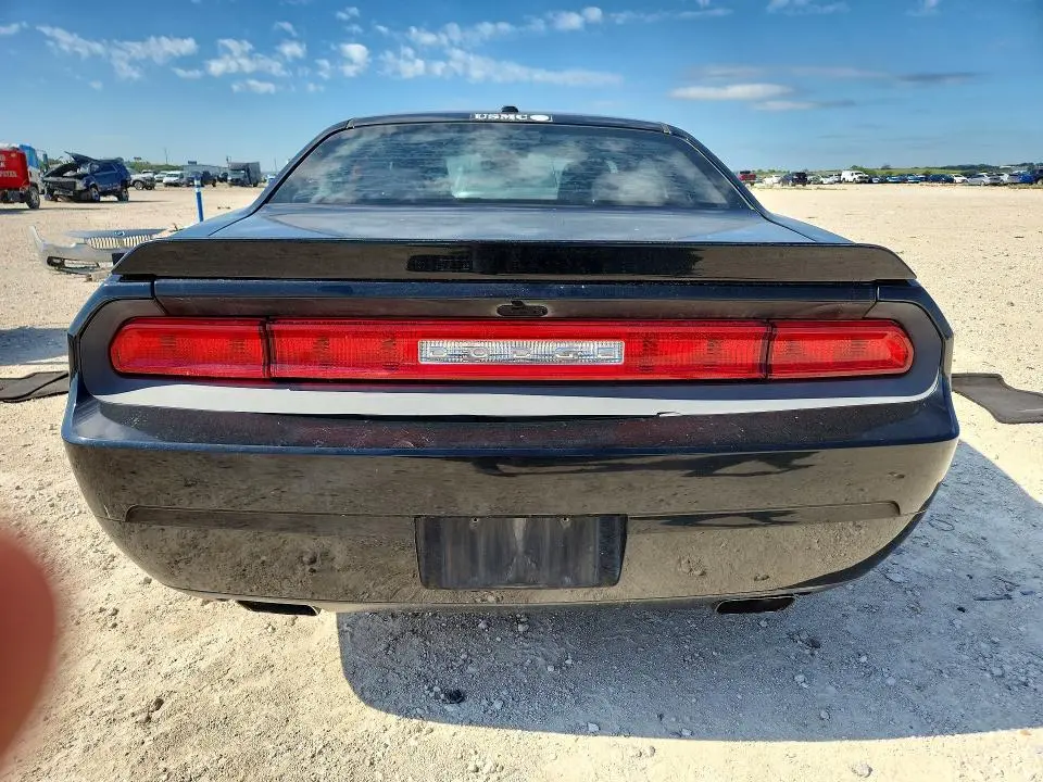 2012 DODGE CHALLENGER SXT  