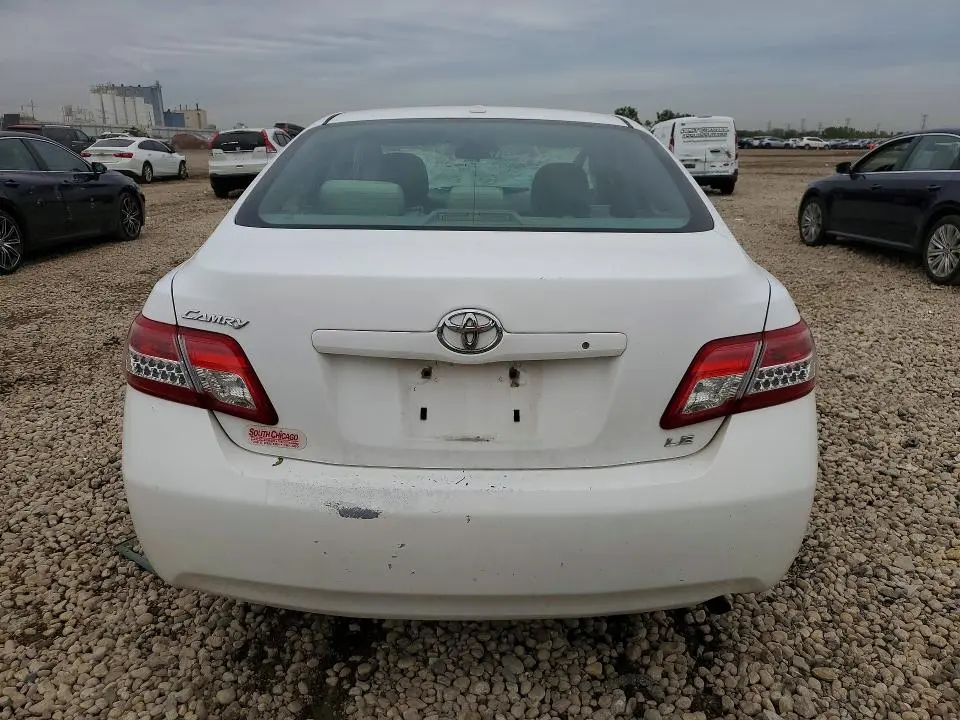 2011 TOYOTA CAMRY LE  