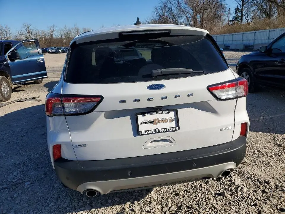 2020 FORD ESCAPE SE  