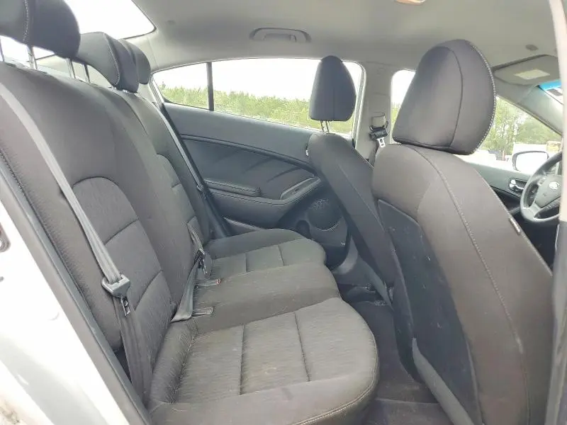 2016 KIA FORTE LX  
