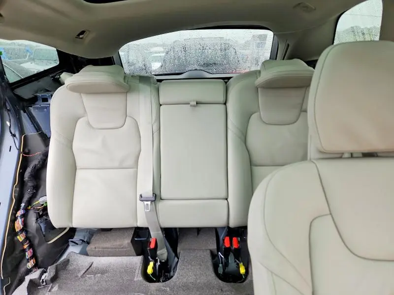 2024 VOLVO XC60 PLUS  