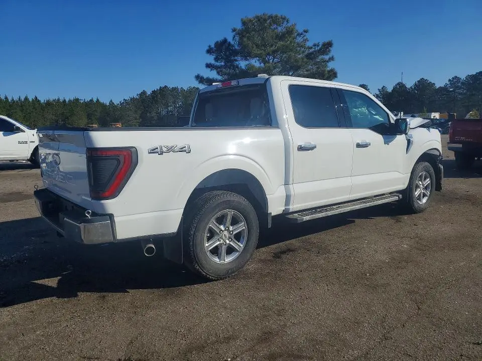 2024 FORD F150 XLT  