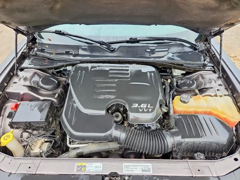 2015 DODGE CHALLENGER SXT  