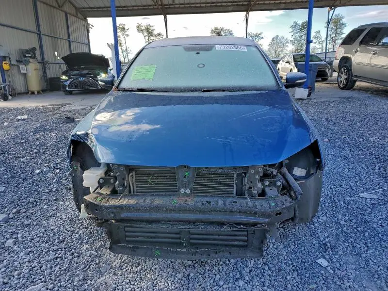 2015 VOLKSWAGEN JETTA SE  