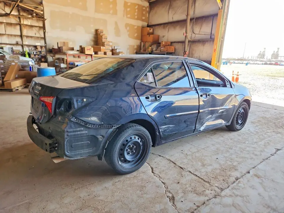 2017 TOYOTA COROLLA LE  