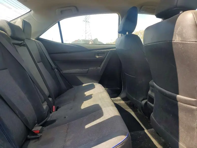 2019 TOYOTA COROLLA SE  