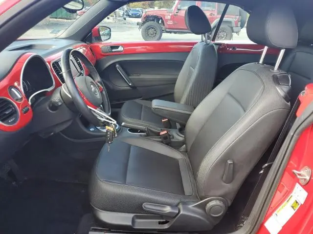 2016 VOLKSWAGEN BEETLE S/SE  