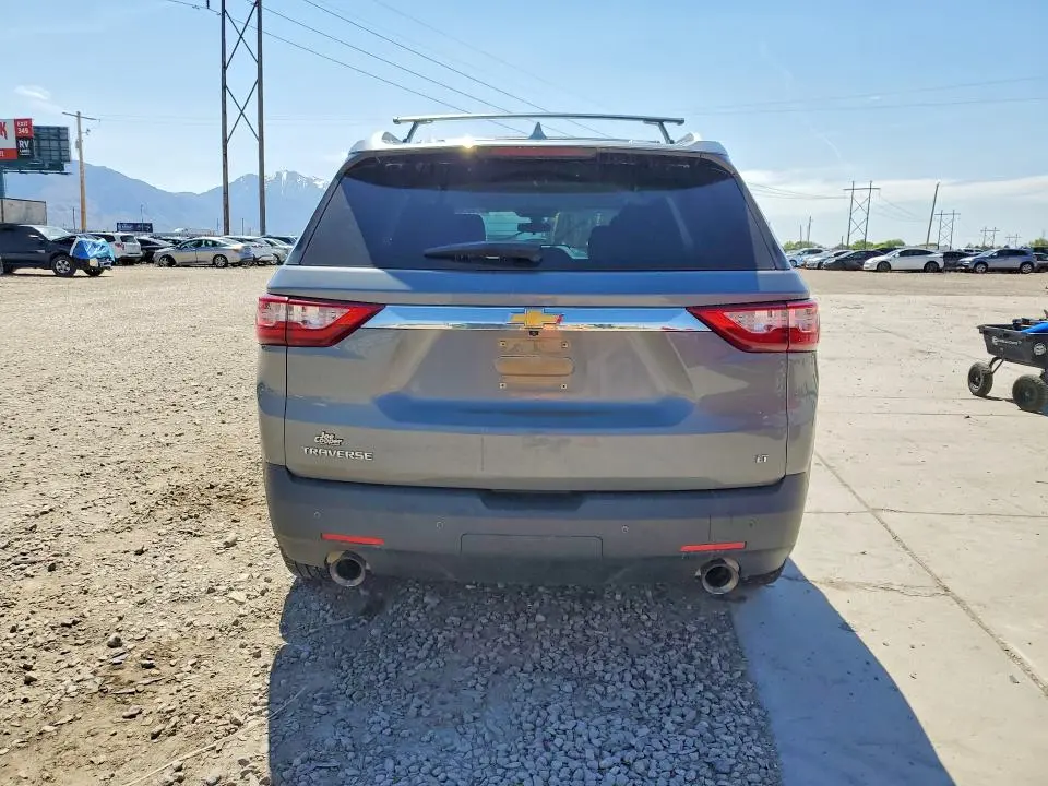 2018 CHEVROLET TRAVERSE LT  