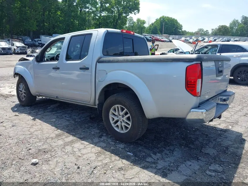 2017 NISSAN FRONTIER SV