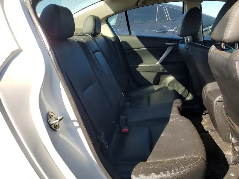 2010 MAZDA 3 S  