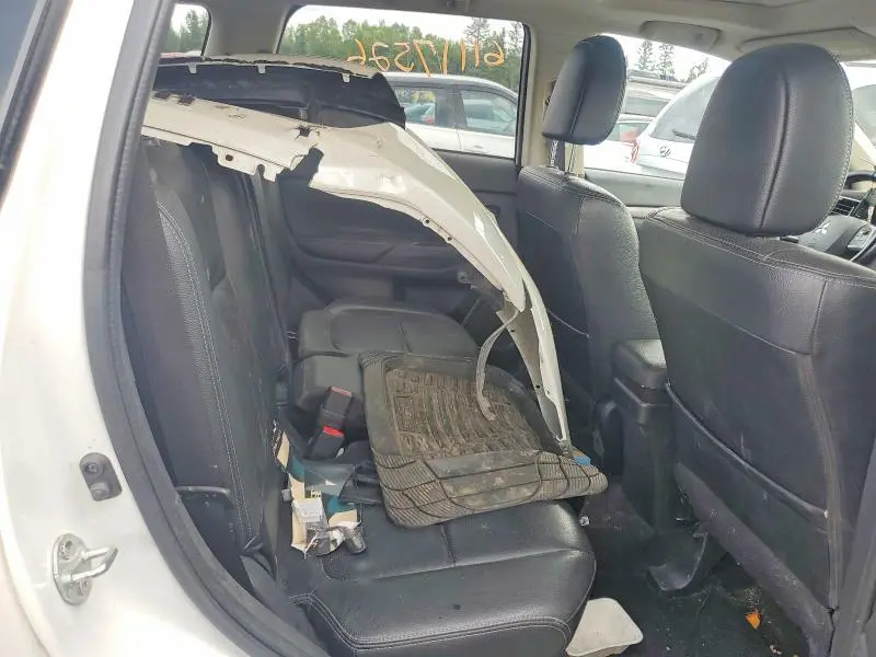 2014 MITSUBISHI OUTLANDER ES  