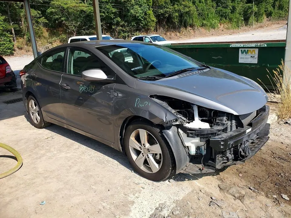 2013 HYUNDAI ELANTRA GLS  