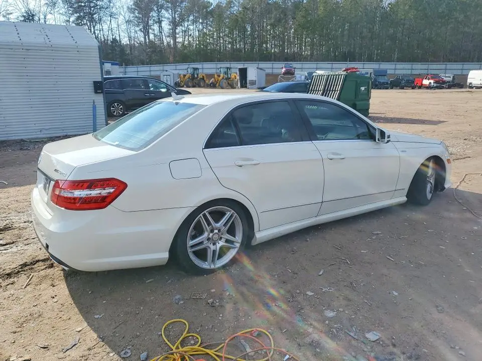 2011 MERCEDES-BENZ E 550  