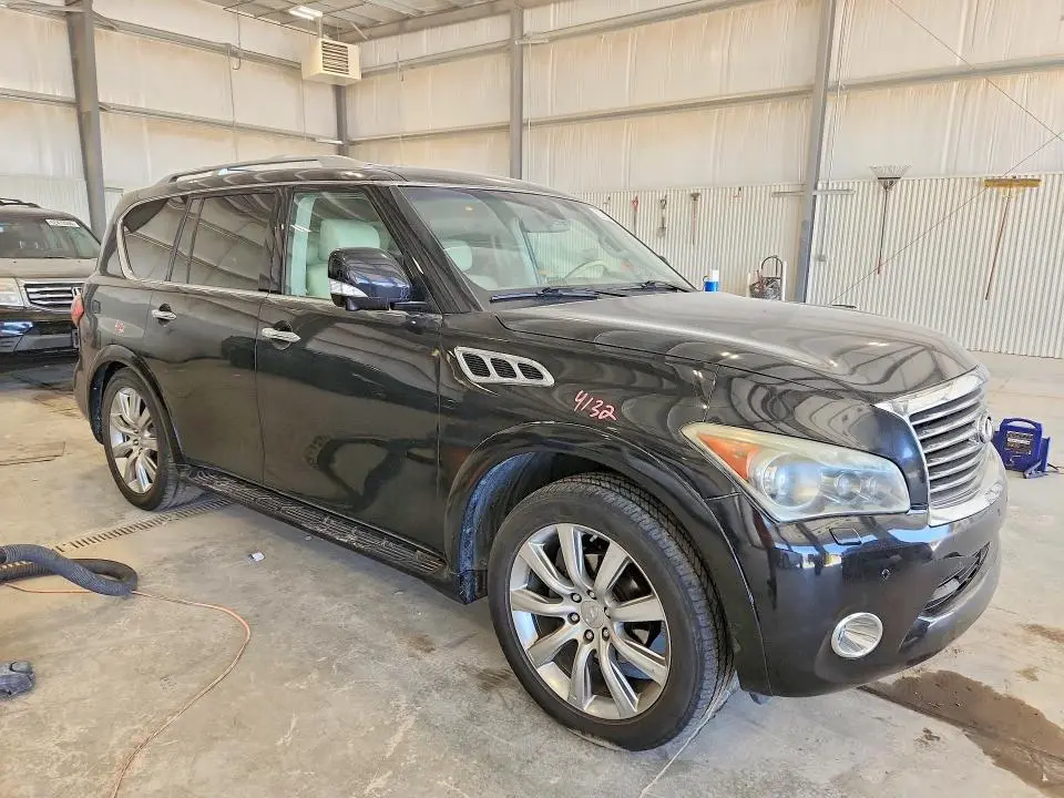 2011 INFINITI QX56 BASE  