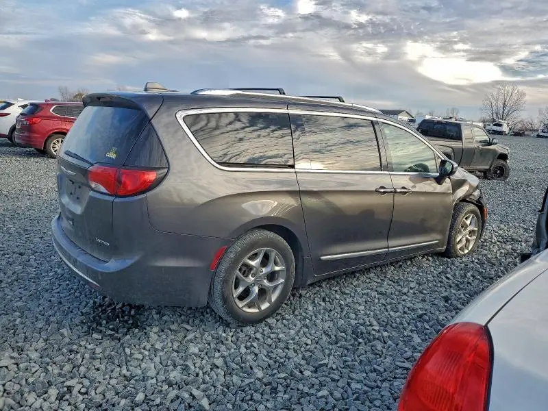 2019 CHRYSLER PACIFICA LIMITED  