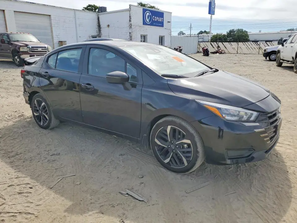 2025 NISSAN VERSA SR  