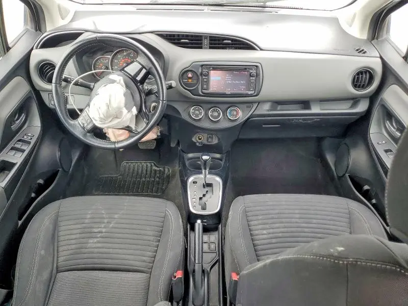 2016 TOYOTA YARIS 5-DOOR SE  