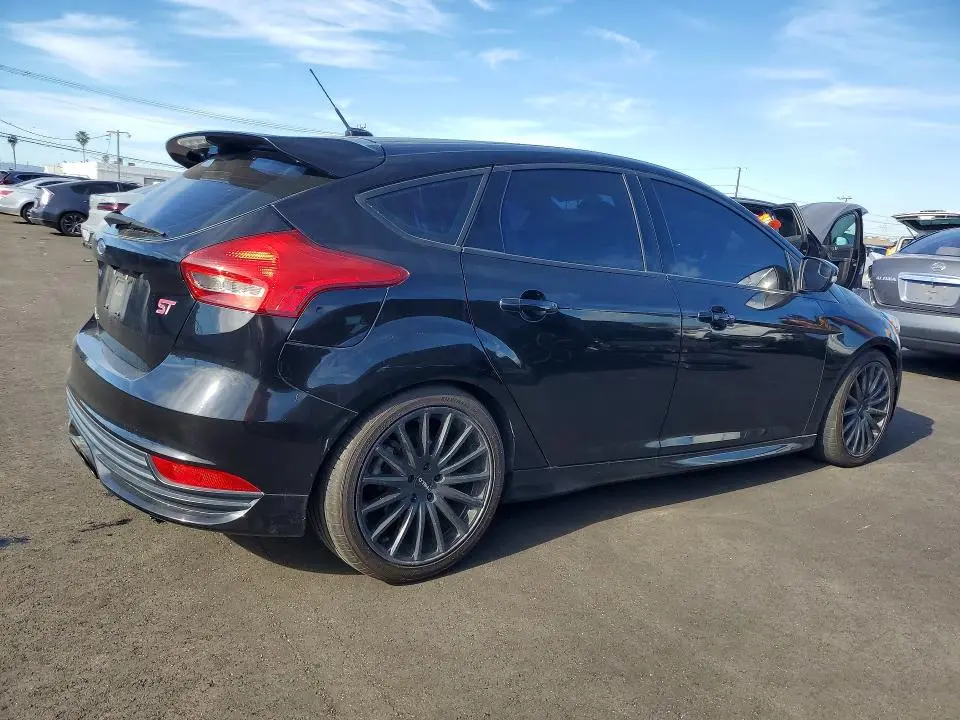 2017 FORD FOCUS ST  