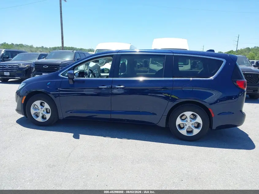 2018 CHRYSLER PACIFICA HYBRID TOURING PLUS