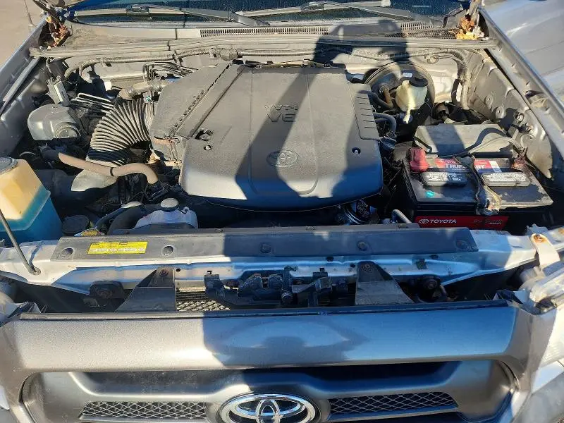 2015 TOYOTA TACOMA V6  