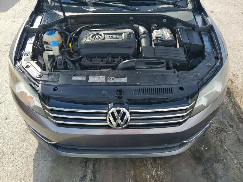 2014 VOLKSWAGEN PASSAT S  