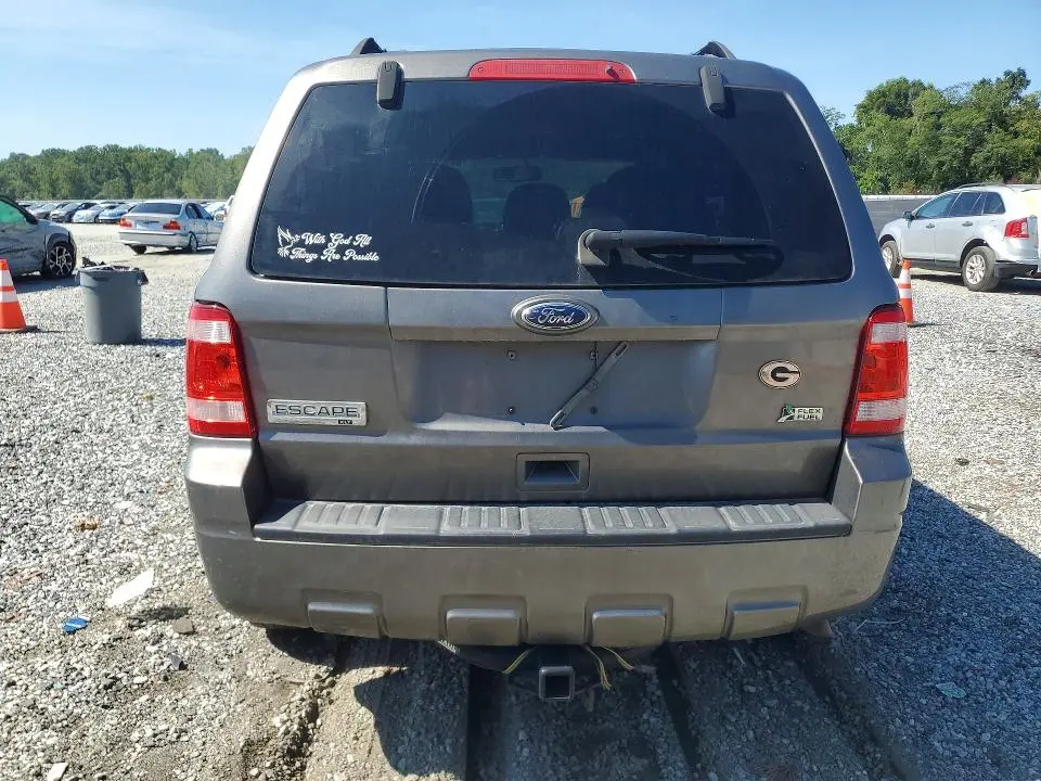 2010 FORD ESCAPE XLT  