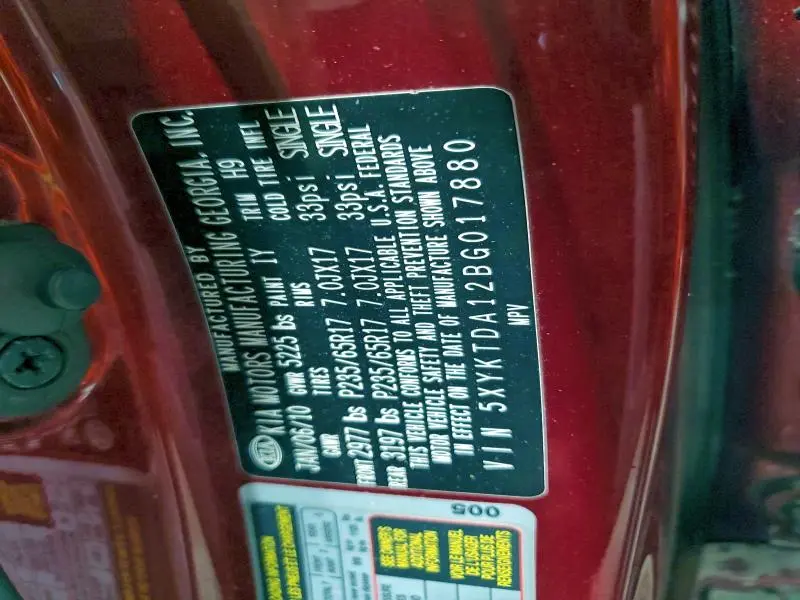 2011 KIA SORENTO BASE  