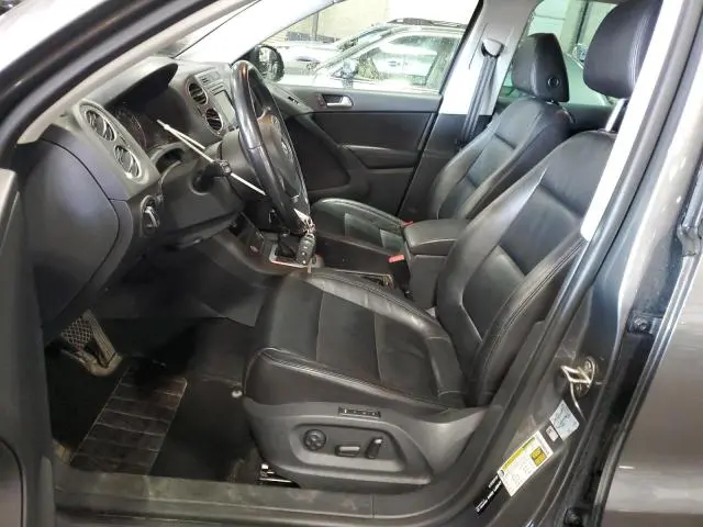 2016 VOLKSWAGEN TIGUAN S  