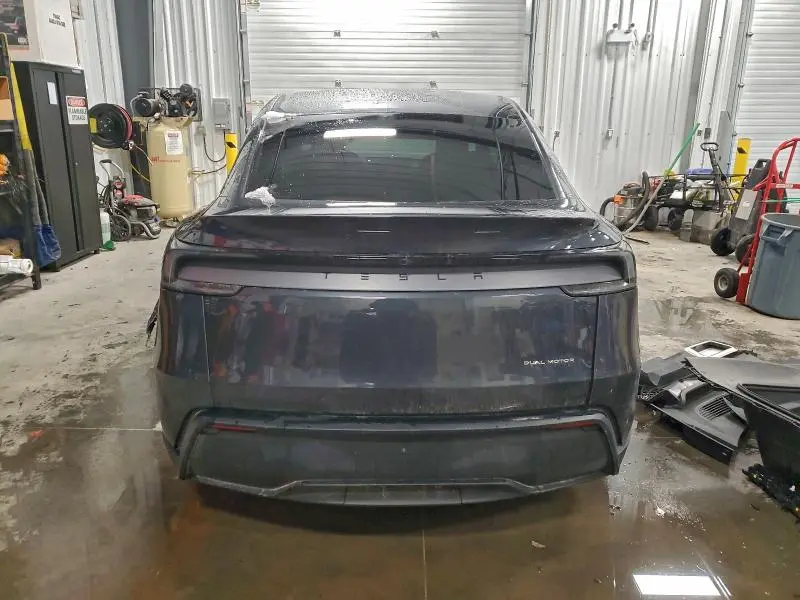 2026 TESLA MODEL Y   