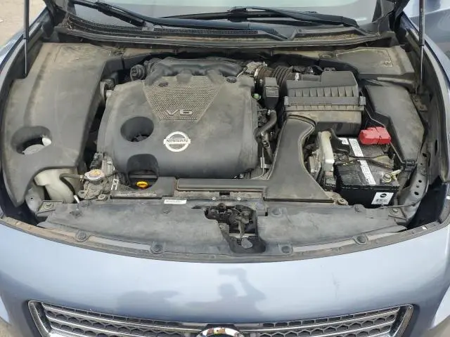 2010 NISSAN MAXIMA S  
