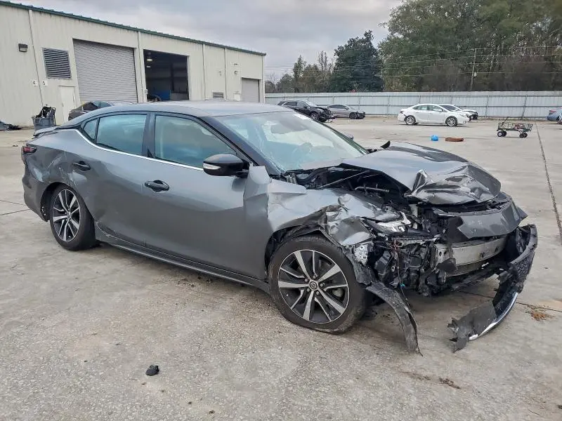 2021 NISSAN MAXIMA SV  