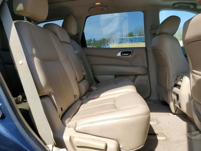 2014 NISSAN PATHFINDER SL  