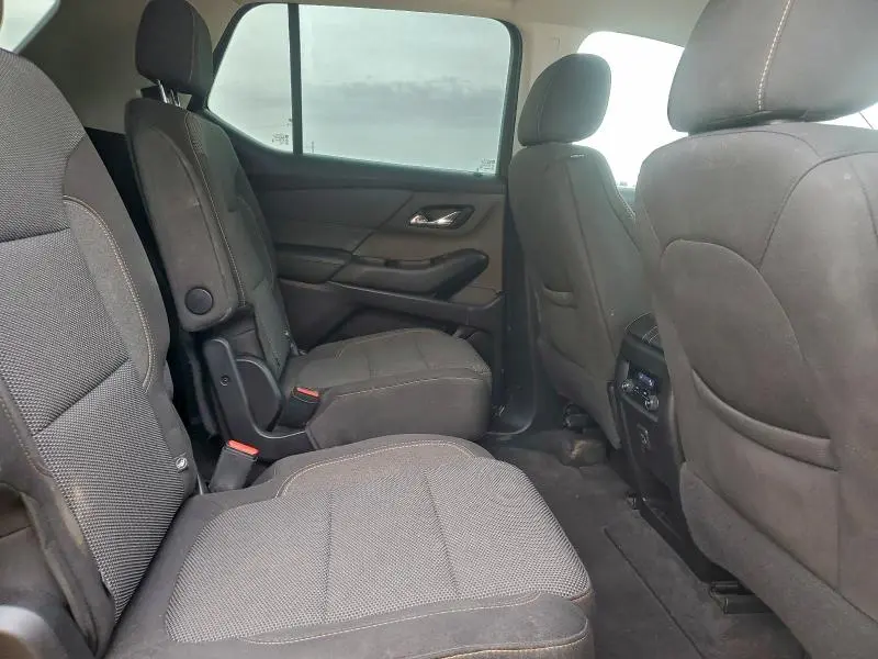 2020 CHEVROLET TRAVERSE LT  