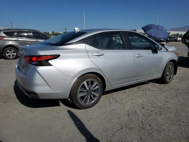 2023 NISSAN VERSA SV  
