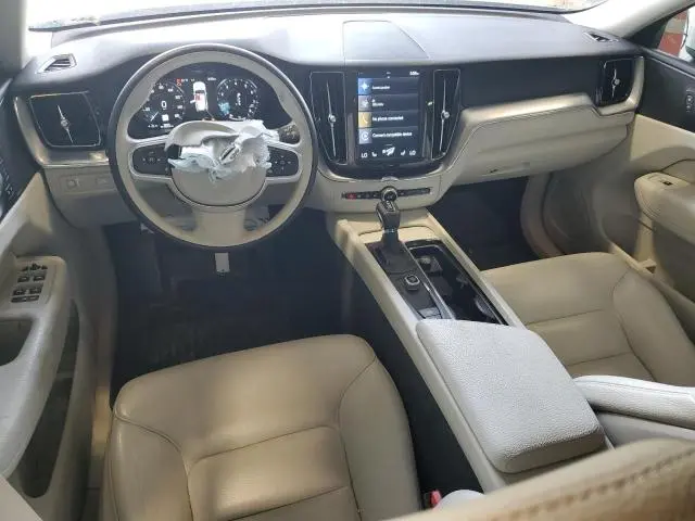 2018 VOLVO XC60 T5  