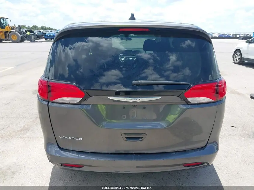 2022 CHRYSLER VOYAGER LX