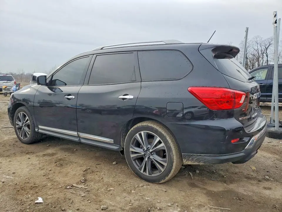 2017 NISSAN PATHFINDER PLATINUM  
