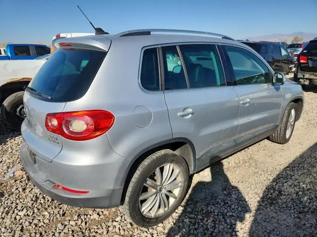 2011 VOLKSWAGEN TIGUAN S  