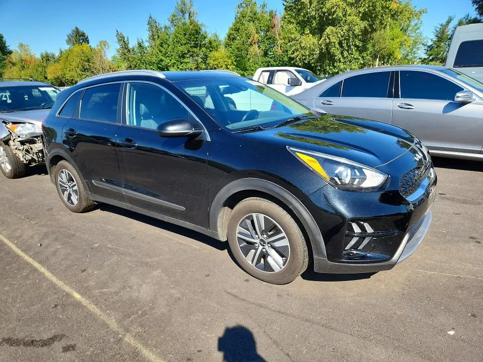 2022 KIA NIRO LXS  