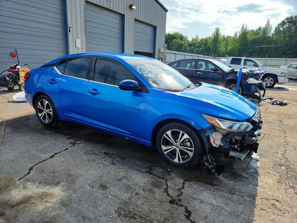 2022 NISSAN SENTRA SV  