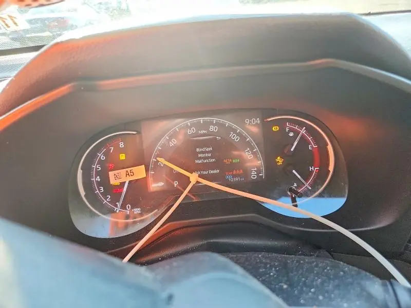 2023 TOYOTA RAV4 LE  