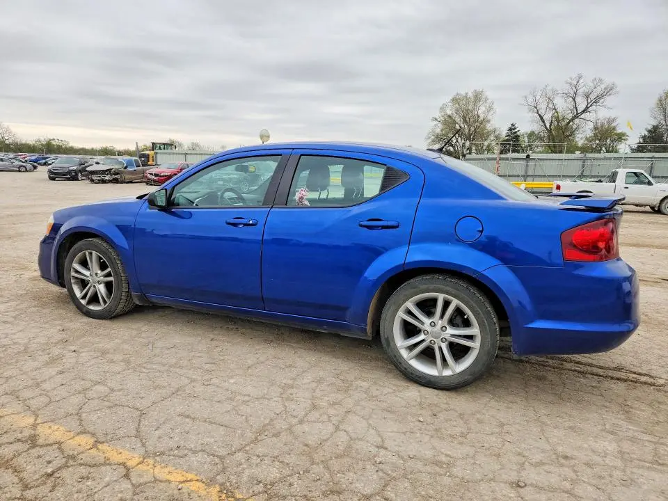 2013 DODGE AVENGER SE  