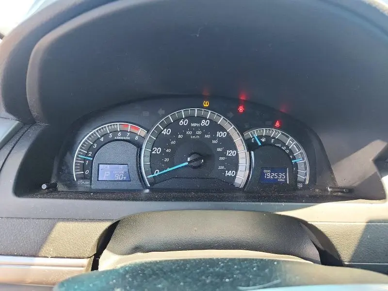 2012 TOYOTA CAMRY SE  