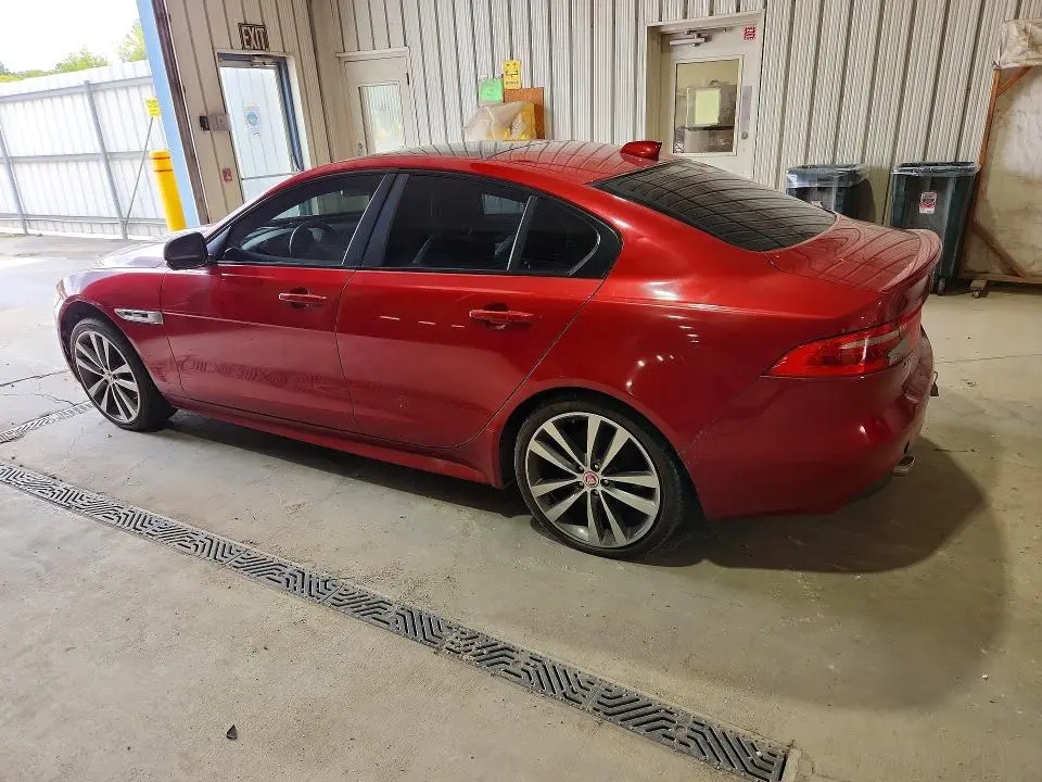 2017 JAGUAR XE R - SPORT  