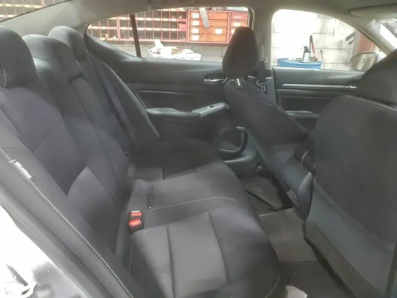 2022 NISSAN ALTIMA SV  