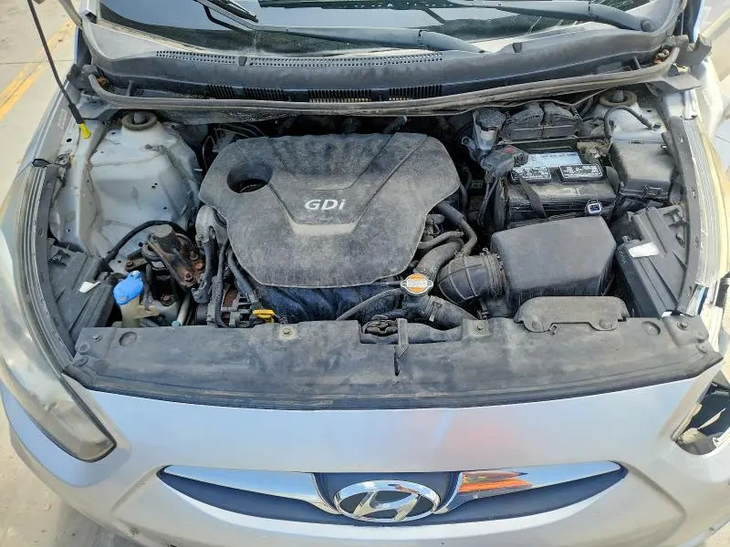 2012 HYUNDAI ACCENT GLS  