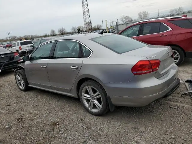 2013 VOLKSWAGEN PASSAT SE  